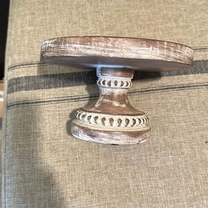 Cute rustic cake or plant stand